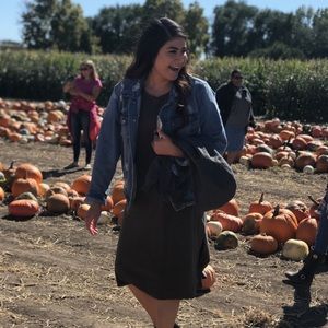 Meet your Posher, Fatima